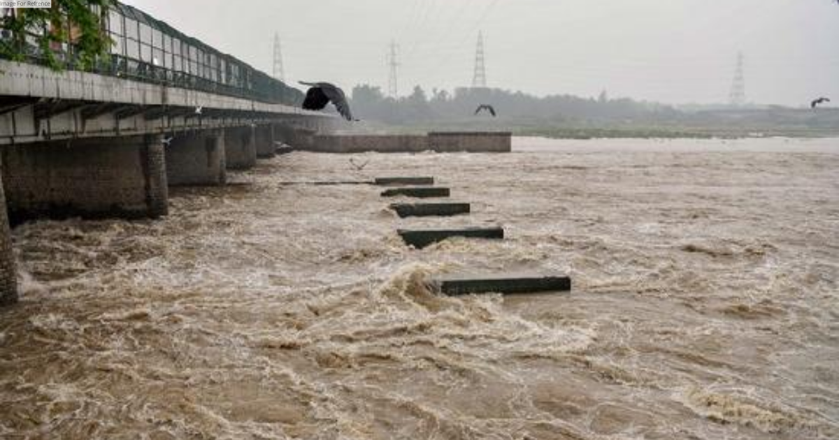 Yamuna water level reaches its highest-ever mark at 207.55 metres; Kejriwal convenes emergency meeting